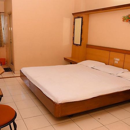 Hotel Vishnu Residency 비사카파트남 외부 사진